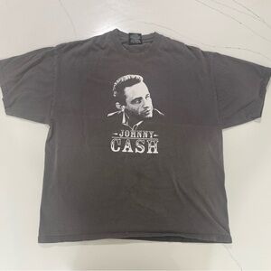 Vintage Johnny Cash Graphic Tee 🤠